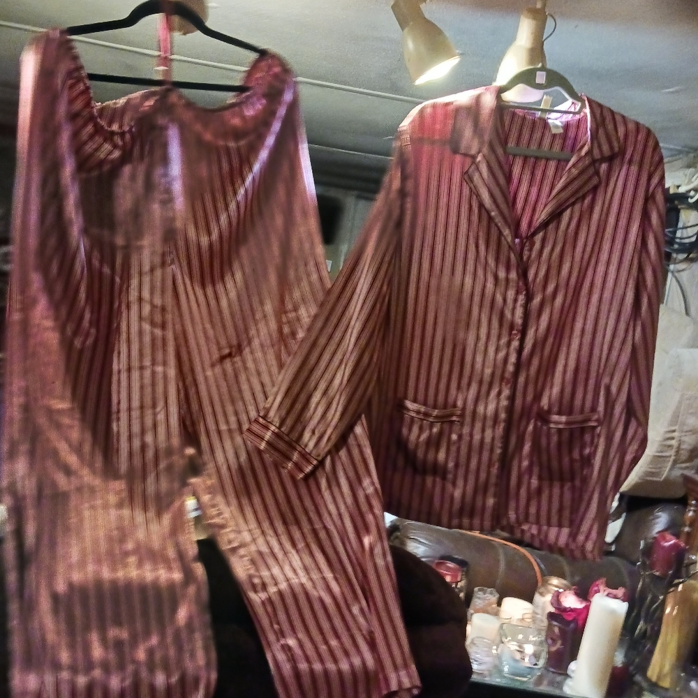 P.J. - Picture 3 of 4